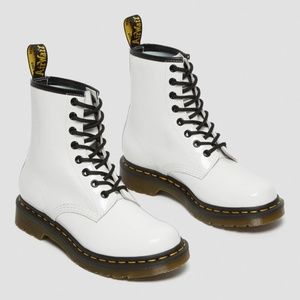 Dr. Martens AirWair 1460 WOMEN'S PATENT LEATHER LACE UP BOOTS